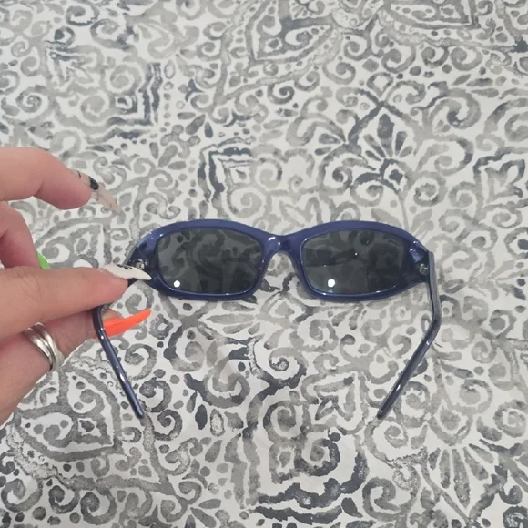 Fendi Dark Blue Sunglasses Optical EUC - avconcontrols.com display picture 1